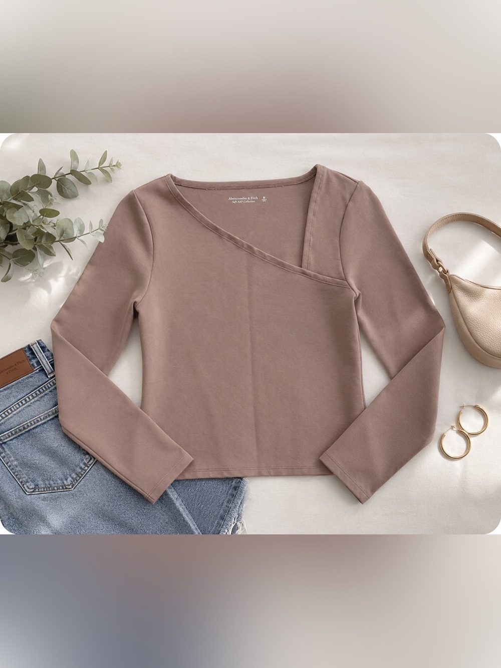 Abercrombie & Fitch Soft A&F Asymmetrical Long Sleeve Top